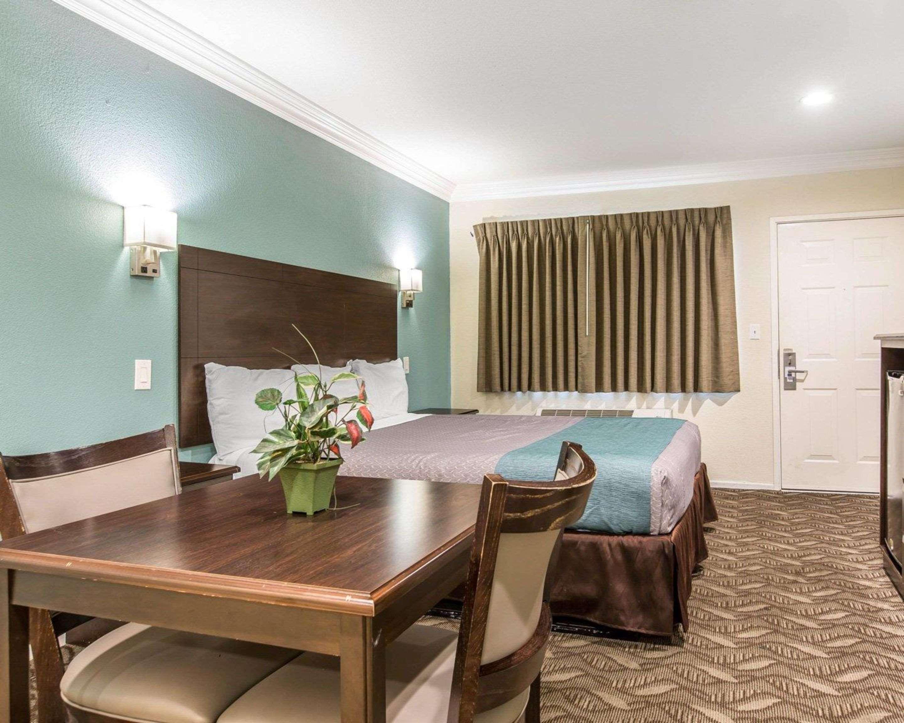 Rodeway Inn & Suites Inglewood Exterior foto
